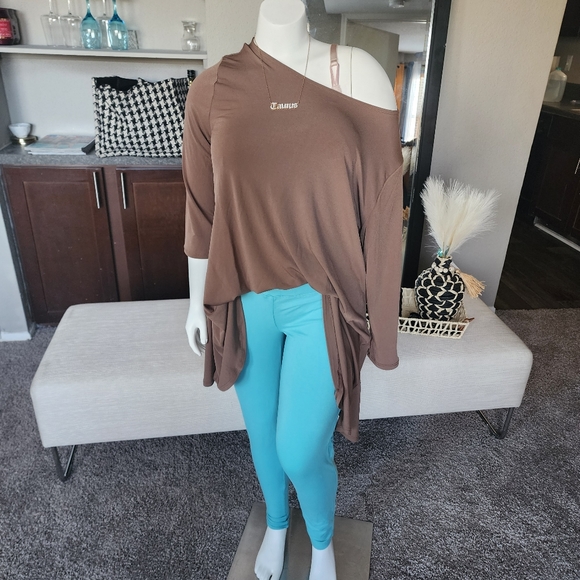 Plus Size High Low Peplum Top - Picture 7 of 7